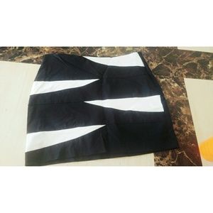 Black and white Skirt🌹